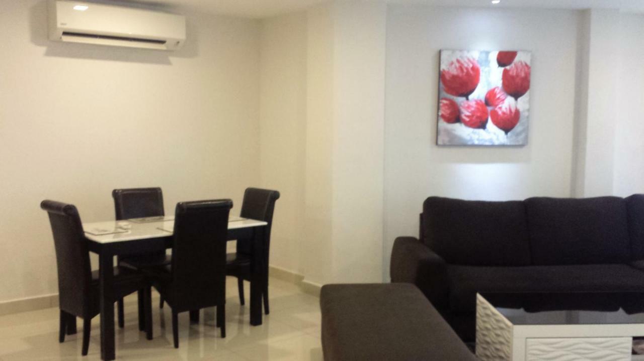 Cherloft@Samsuria Beach Residences Kampung Sungai Ular Zewnętrze zdjęcie