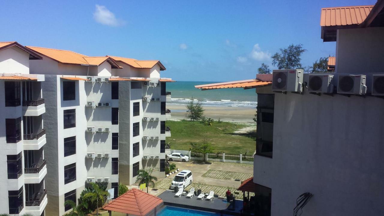 Cherloft@Samsuria Beach Residences Kampung Sungai Ular Zewnętrze zdjęcie